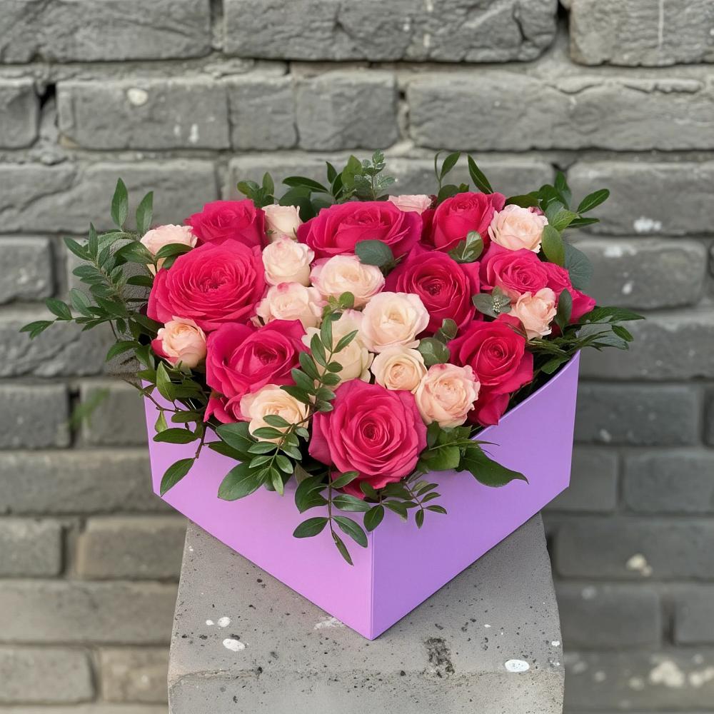 Цветочная композиция из Розы в коробке в Пудоже