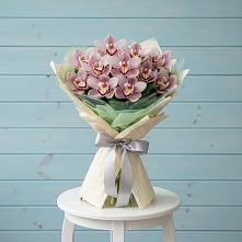 Букет цветов из:  Орхидеи и Розы в Пудоже