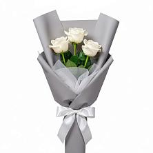 Букет 3 белые розы в Пудоже