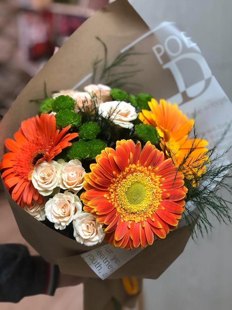 Букет цветов из: Герберы, Хризантемы и Розы в Пудоже